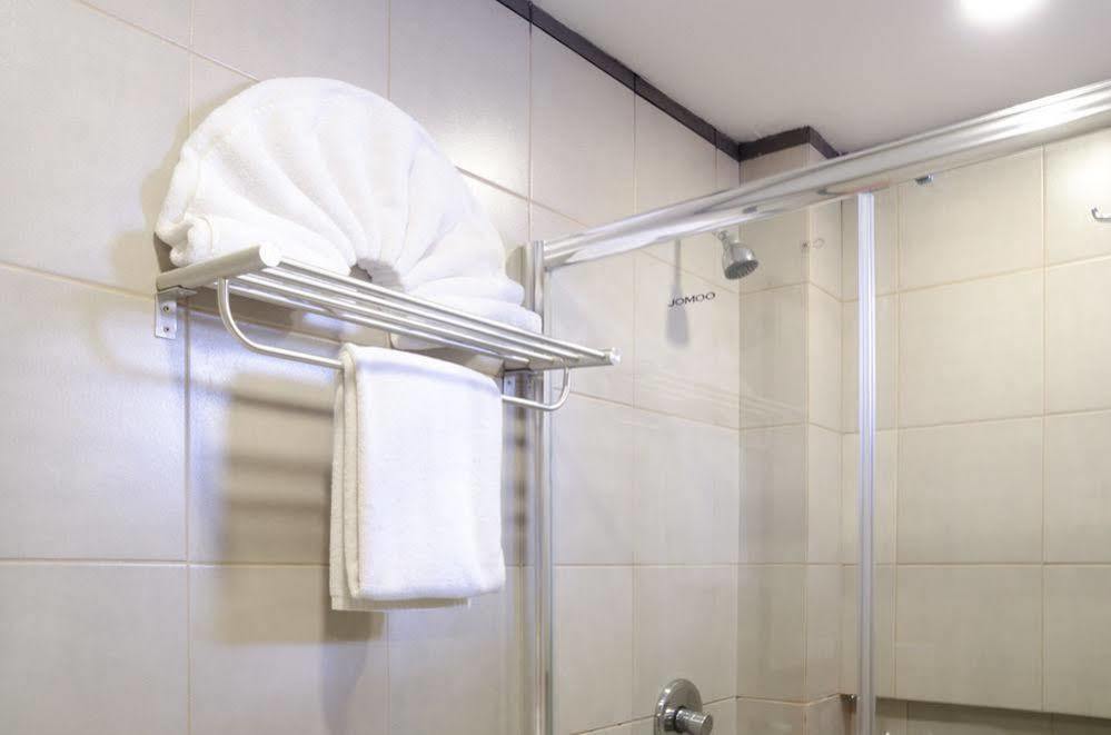 Zen Rooms Santa Cruz Μακάτι Εξωτερικό φωτογραφία